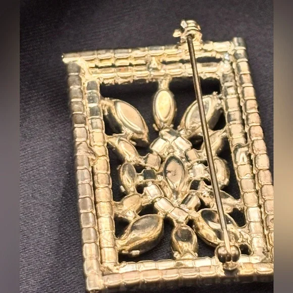 1950s GLAMOUR! Large Rectangular Marquise Rhinestone Brooch - Picture 8 of 16